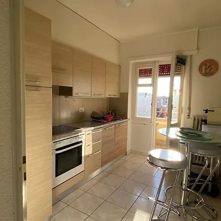 3-room With Balcony, לוזאן