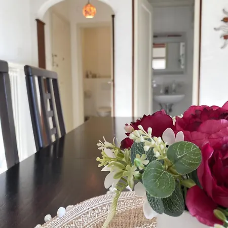 3-room With Balcony, דירה *