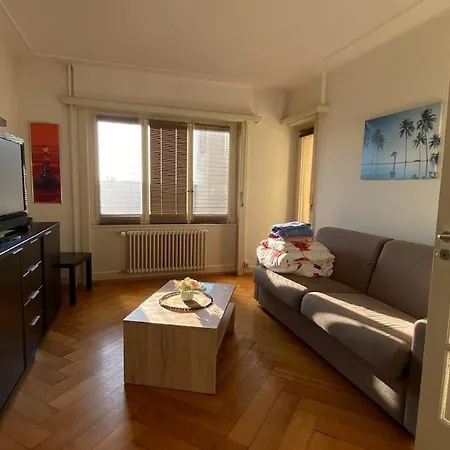 3-room With Balcony, דירה *